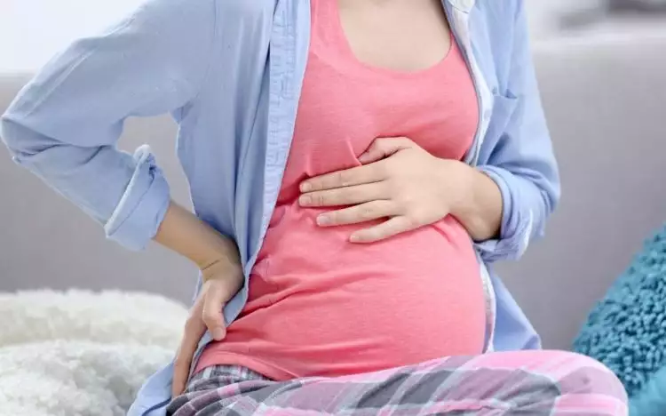 5 Tips mengatasi sakit maag saat hamil, tanpa obat kimia