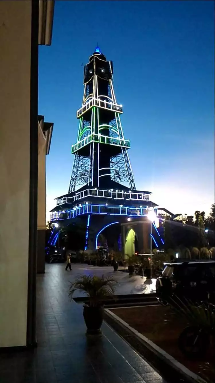 Tak perlu jauh-jauh ke Paris, Gorontalo juga punya 'Menara Eiffel'