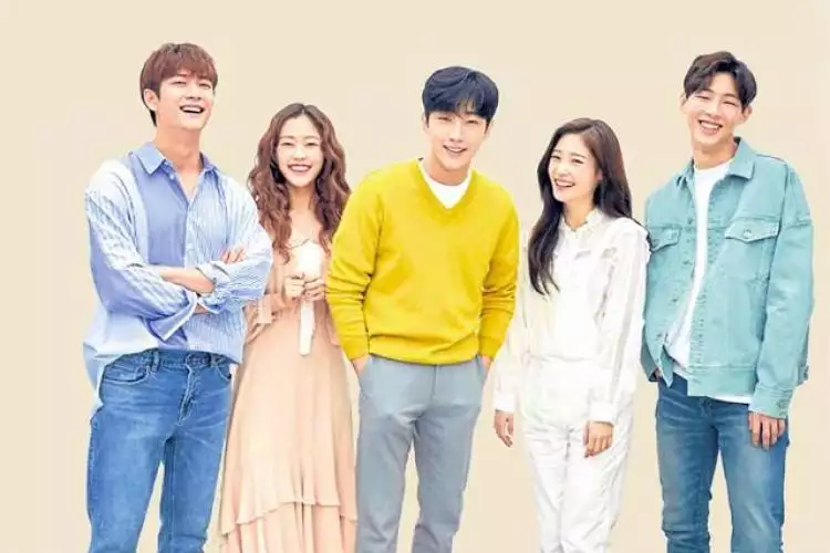 5 Rekomendasi drama Korea bergenre comedy-romance, ceritanya seru
