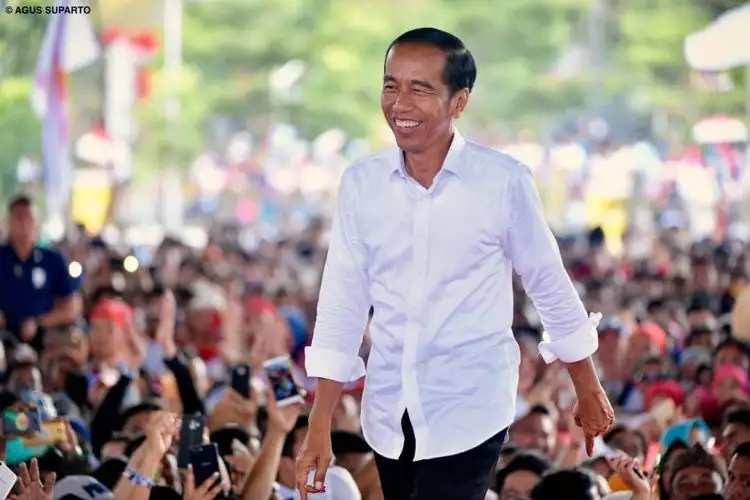 Buka puasa perdana, Jokowi undang sejumlah tokoh dan menteri