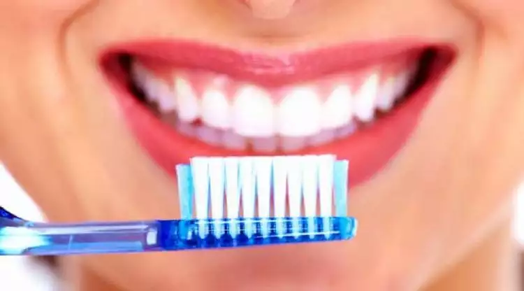 Jaga kesehatan gigi, begini 6 cara menyikat gigi dengan benar