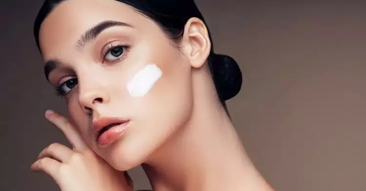 6 Urutan pemakaian skin care sehari-hari yang benar dan tepat