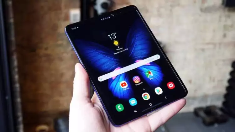 Samsung diperkirakan akan rilis Galaxy Fold 2 pada April 2020