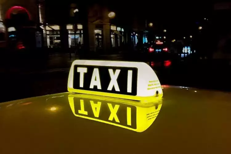 Antisipasi begal, taksi online ini pasang kerangkeng besi dalam mobil