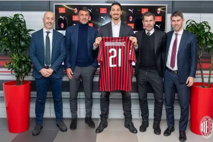 Pilih nomor punggung 21, Ibrahimovic resmi kembali ke Milan