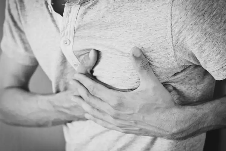 Faktor pemicu, gejala, cara penanganan dan pencegahan serangan jantung