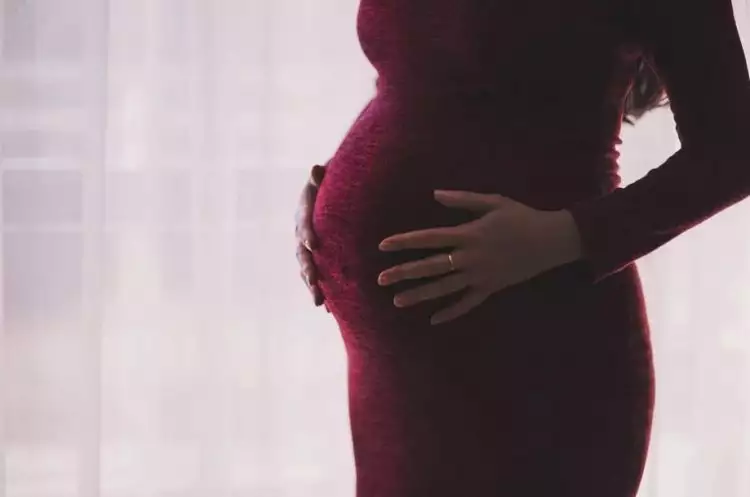Apakah Covid-19 bisa menular dari ibu hamil ke bayinya? Ini kata ahli