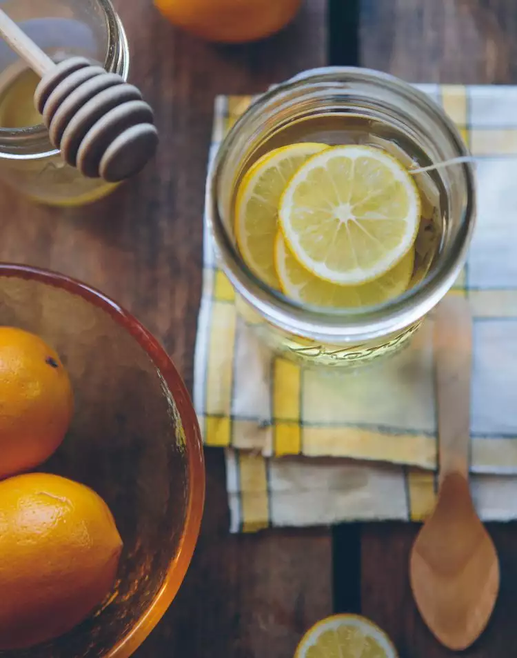 3 Minuman sehat dan simpel berbahan dasar lemon, mudah banget dibuat