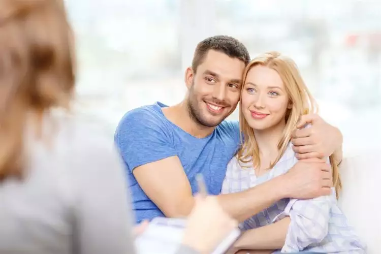 Hindari 5 hal ini saat pertama kali bertemu dengan calon mertua