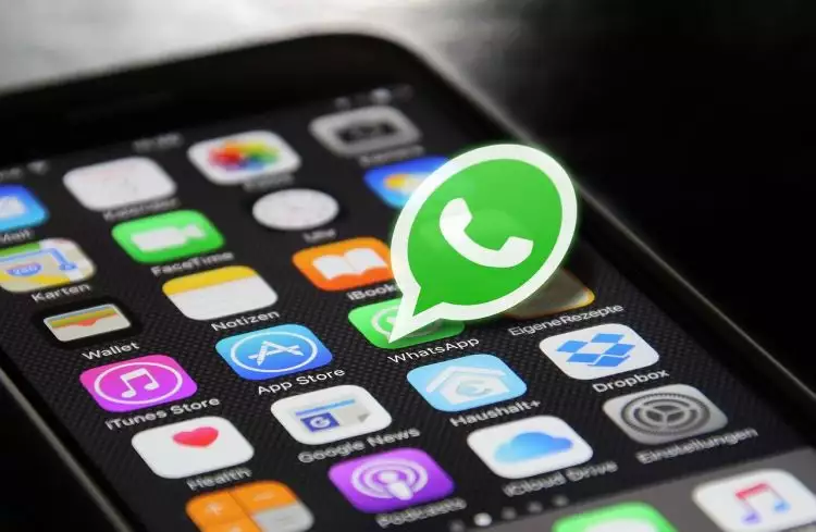 Update terbaru WhatsApp bisa video call 8 orang sekaligus, ini caranya