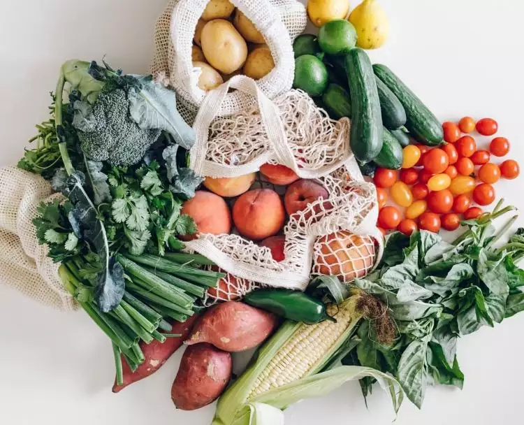 4 Cara menghilangkan pestisida dari buah dan sayur sebelum dikonsumsi