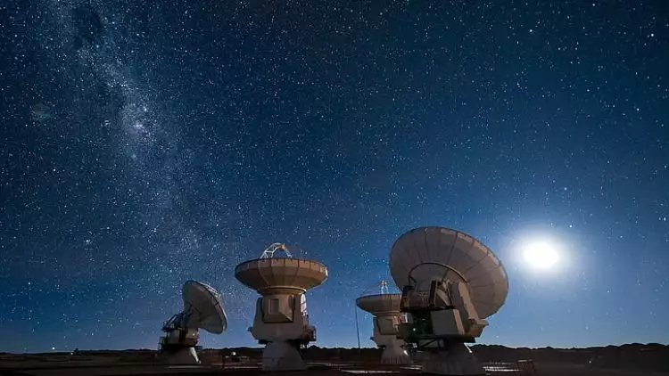 Sinyal dari luar angkasa terdeteksi oleh sekelompok ilmuwan