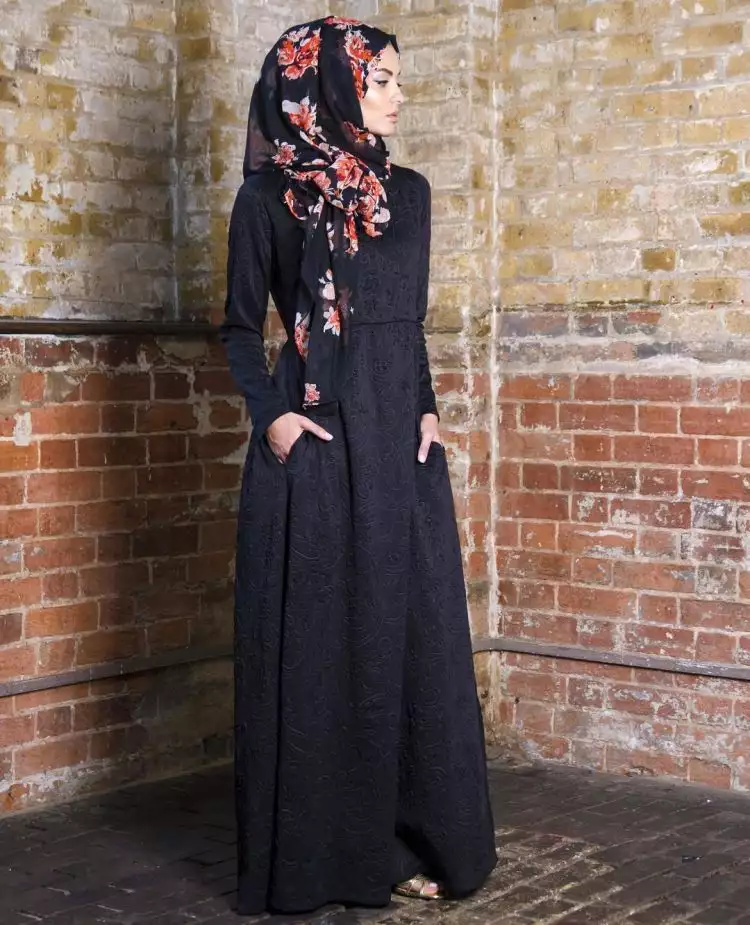6 Tips sederhana memilih hijab agar matching dengan outfit kamu