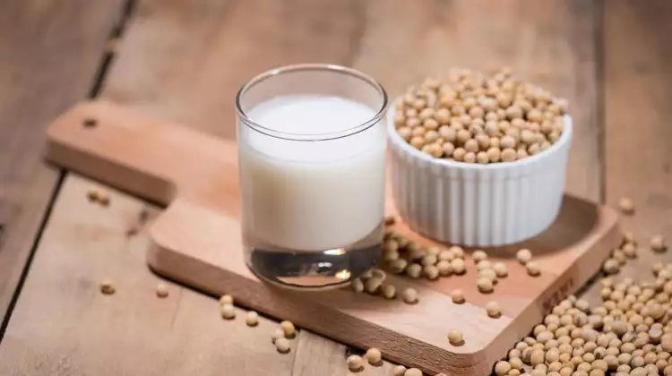 9 Manfaat mengonsumsi susu kedelai bagi kesehatan tubuh
