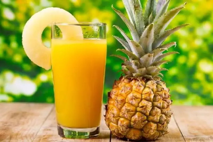 7 Manfaat mengonsumsi jus nanas bagi kesehatan tubuh