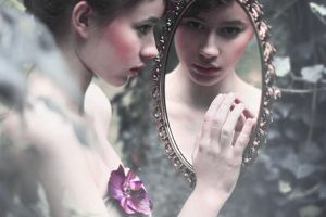 10 Kalimat pantang diucap kalau kamu mau cintai diri sendiri