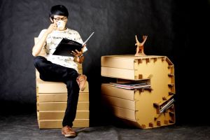 Di tangan 4 anak muda ini kardus jadi furnitur berkelas dunia
