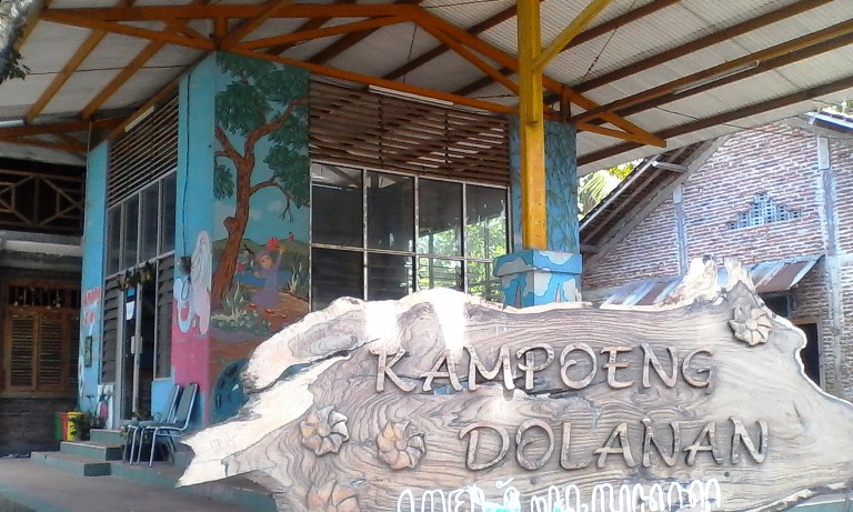 Kisah Mbah Djoyo yang bertahan dengan membuat mainan tradisional Kisah Mbah Djoyo yang bertahan dengan membuat mainan tradisional