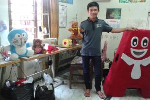 Dari tugas kuliah, Suyud untung Rp 20 juta/bulan dari jualan boneka