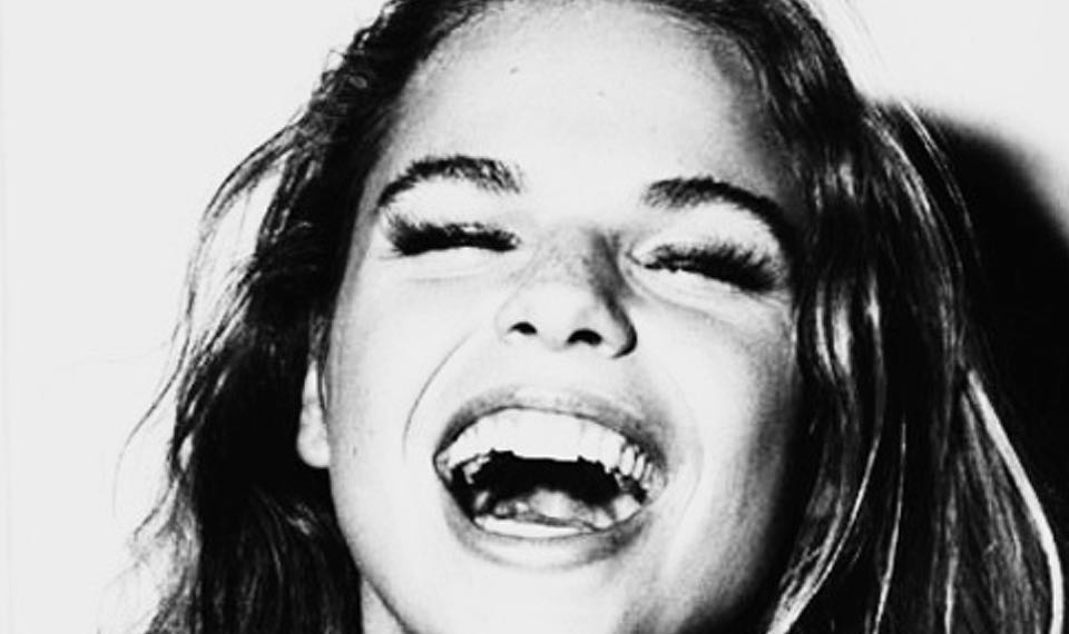 7 Alasan ilmiah kenapa kamu harus lebih banyak tertawa