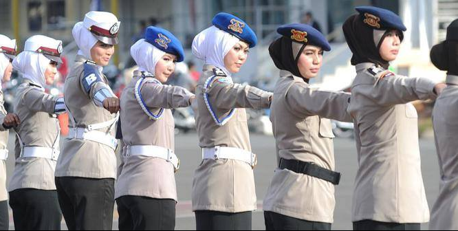 Kabar gembira, resmi mulai sekarang Polwan boleh berjilbab