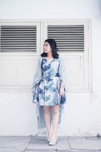  Suka bergaya vintage? Pilihan busana Clara Devi ini bisa kamu tiru!