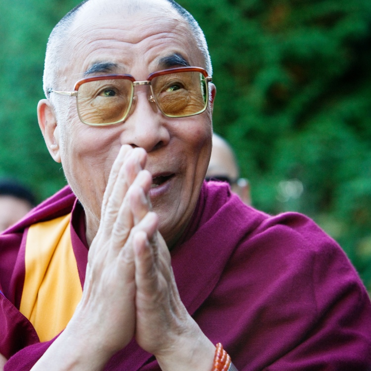 10 Pelajaran hidup yang bisa kamu ambil dari Dalai Lama