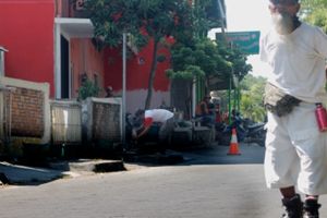 Isi masa pensiun, kakek 61 tahun rutin bersepatu roda keliling kota