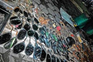 Gigihnya Sumartono, cuma jual spion bekas sampai bisa kuliahkan anak