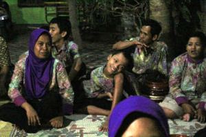 Hebat, Erwin remaja tuna daksa ini jago menulis & komputer