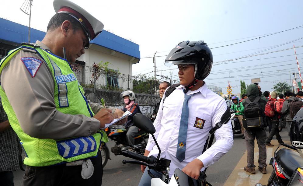 Ini ciri-ciri razia lalu lintas oleh polisi yang sah dan legal