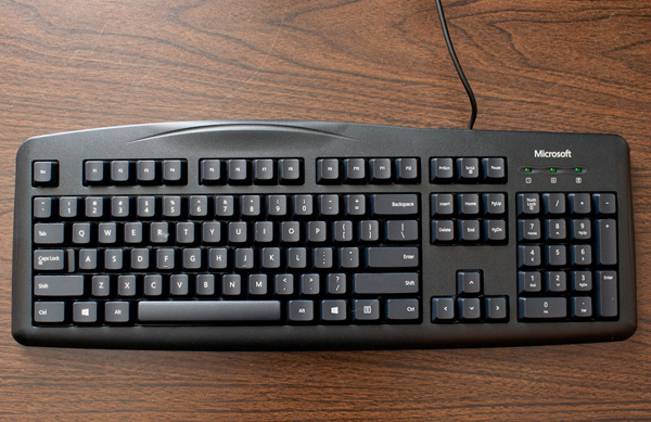 10 Hal menyedihkan yang cuma dirasakan si tangan kidal