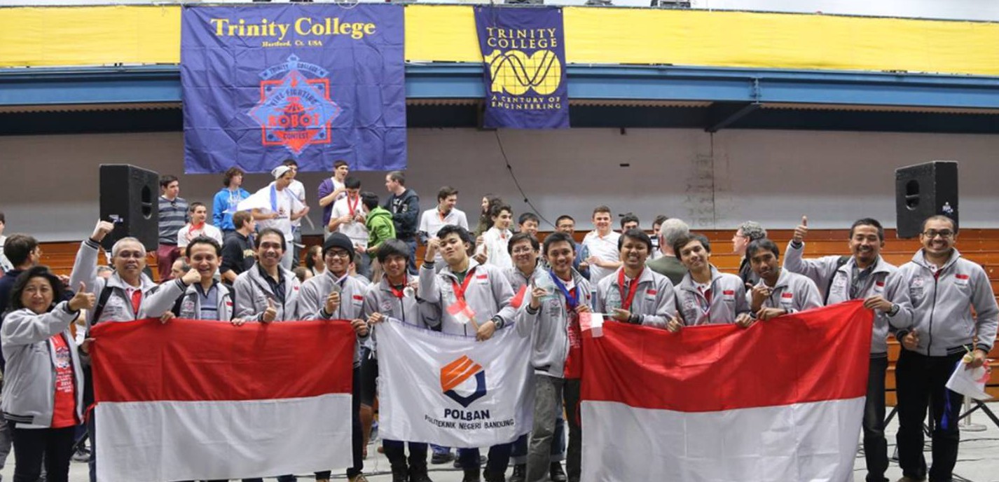 Keren, robot pemadam api Indonesia menangi lomba di Paman Sam