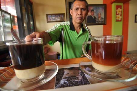 Minum kopi ternyata menjamin kamu jadi lebih bahagia, ini 4 alasannya
