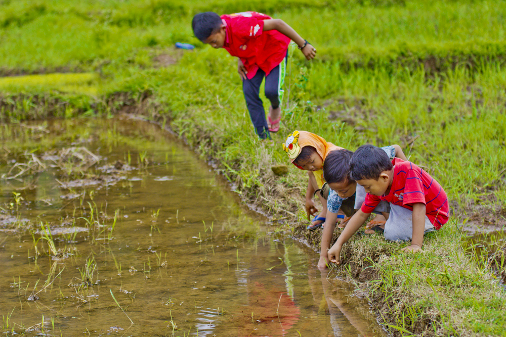 Keseharian khas anak Indonesia ini bikin kamu kangen masa kecil