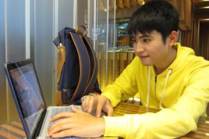 Sempat putus sekolah, Andri cumlaude dari UI & buat yayasan pendidikan