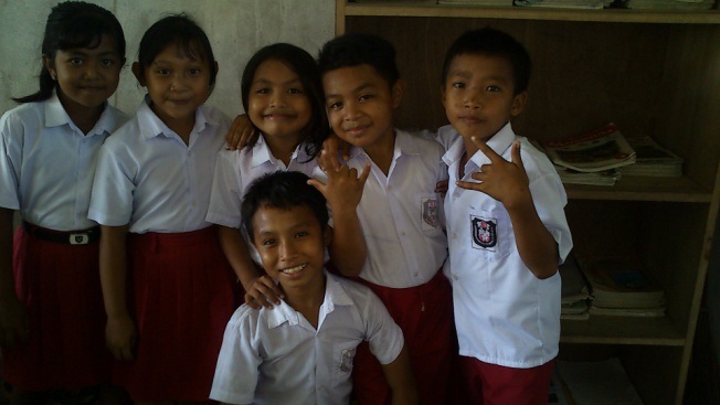 7 Alasan kenapa siswa harus memakai seragam