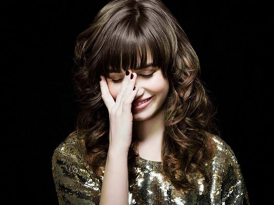 5 Sifat yang bisa kamu tiru dari anak pemalu