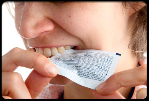 5 kebiasaan ini ternyata membahayakan gigimu, hati-hati!