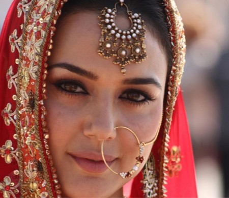 5 aksesoris cantik ala wanita India