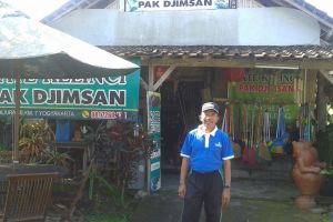 Cerita Djimsan Santoso, sudah 14 tahun bersahabat dengan kelinci