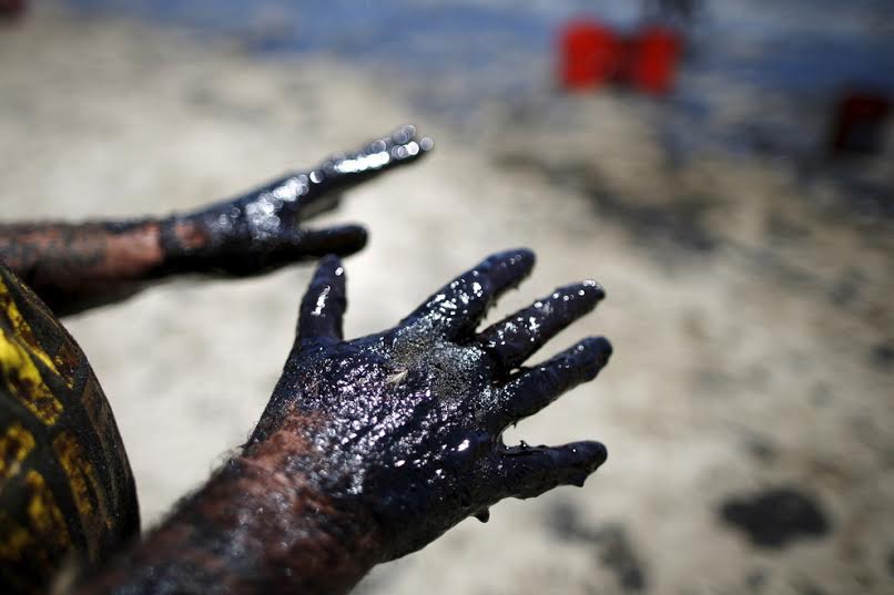Mengerikan, pipa minyak pecah dan mencemari laut pasifik!