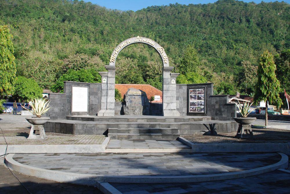Pusat Gempa Jogja di Bantul tapi monumennya di Klaten, kok bisa?