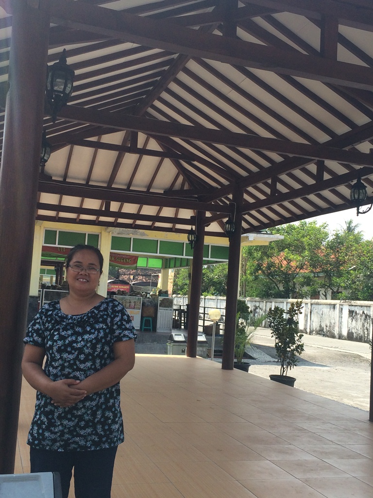 Kisah Atin, dari karyawan bangunan kemudian juara festival belut