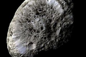 Wah, ternyata bentuk Planet Saturnus seperti spons!