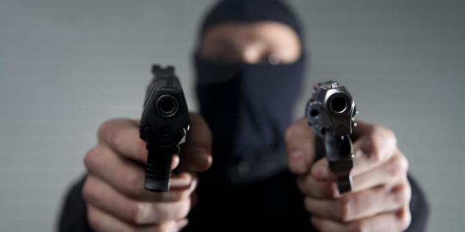 Beda bunyi tembakan di Indonesia dengan di negara lain