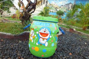 Berkreasi membuat tong sampah unik, napi Pekalongan kebanjiran order