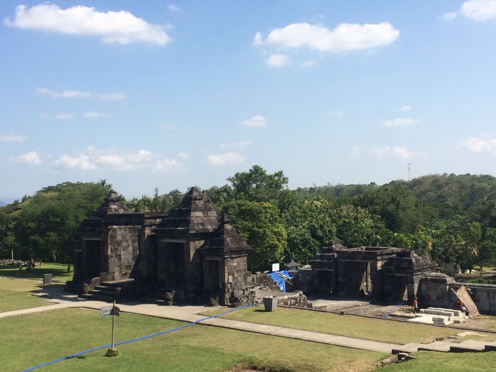 Menikmati bangunan kerukunan beragama di Candi Boko