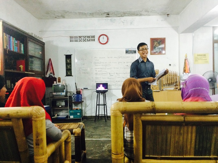 Biaya kursus Bahasa Inggris termurah di Indonesia untuk anak asuh