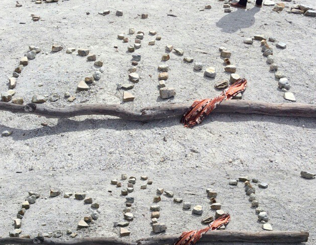 7 Pose khas wisatawan Indonesia, kamu suka foto yang gimana?